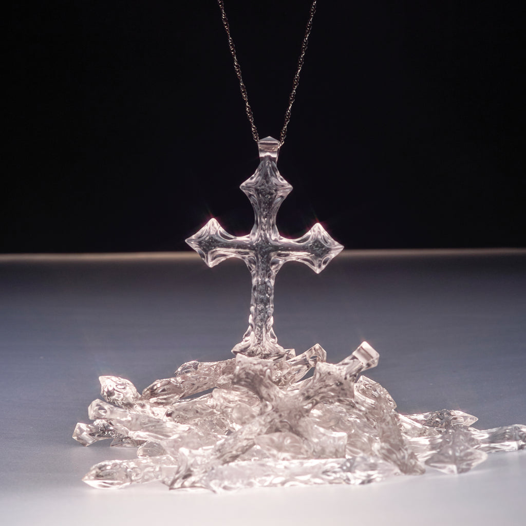 CLEAR CROSS NECKLACE