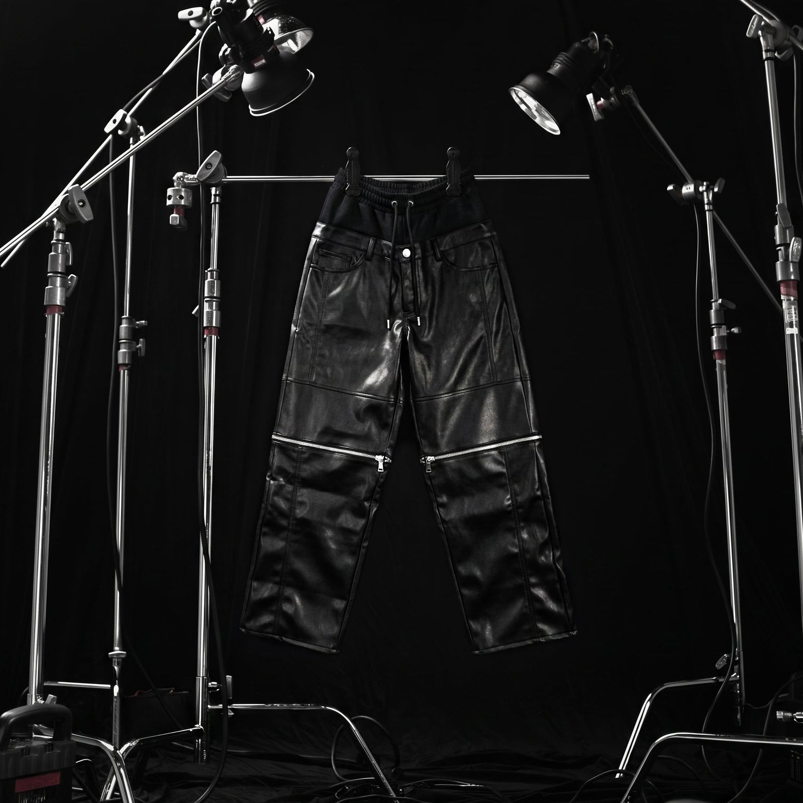 2 Layered transform Leather pants (black)