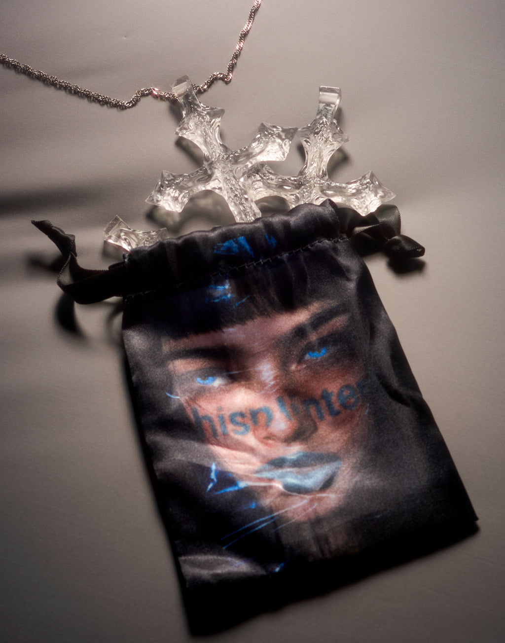 CLEAR CROSS NECKLACE